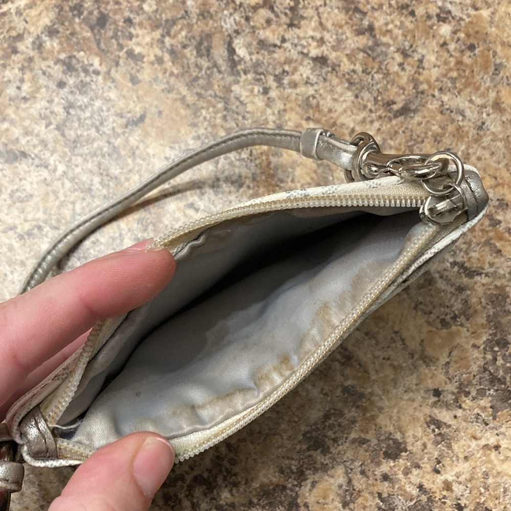 Coach Wristlet - Picture 8 of 11